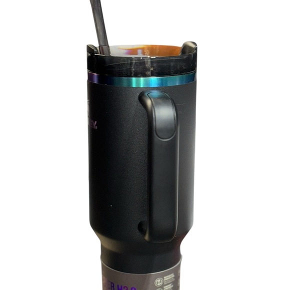 Stanley 40 oz. Quencher H2.0 FlowState Tumbler - Picture 3 of 5